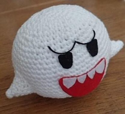 Crochet ghost