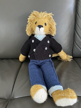 Theo the Lion. #4