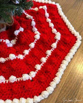 Bobble Christmas Tree Skirt