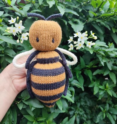 Willow Bee