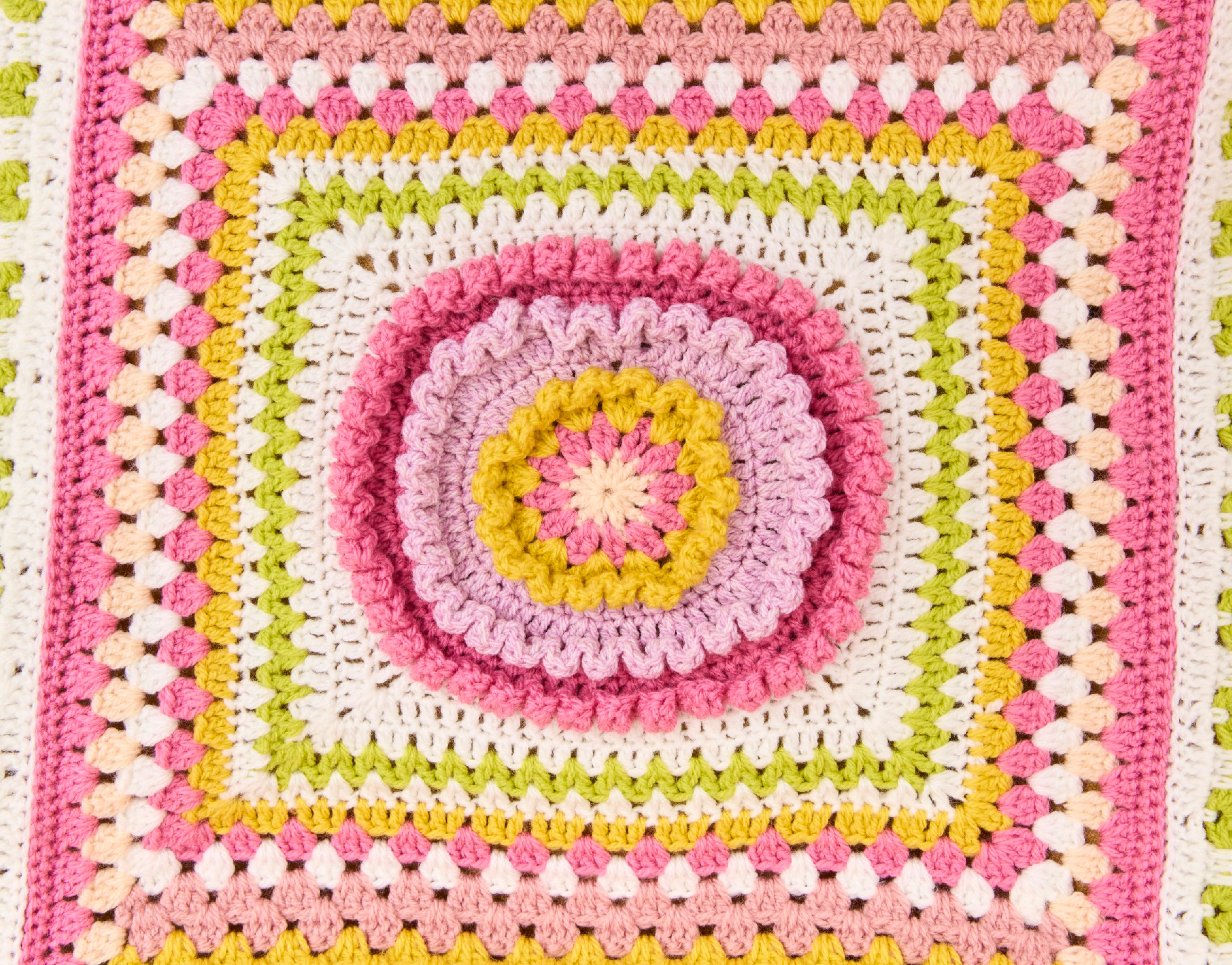 Sirdar Hearts&Flowers Crochet Along Spring 2025 - view 4