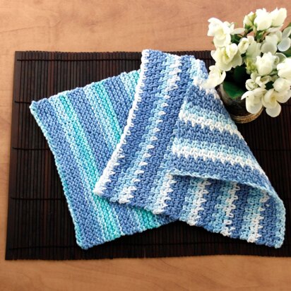 Blue Dishcloth in Bernat Handicrafter Cotton Solids