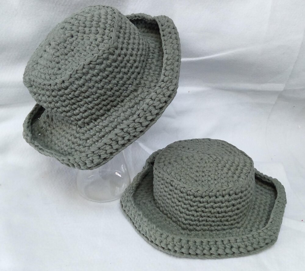 Gardening Hat Crochet pattern by Elise Mann