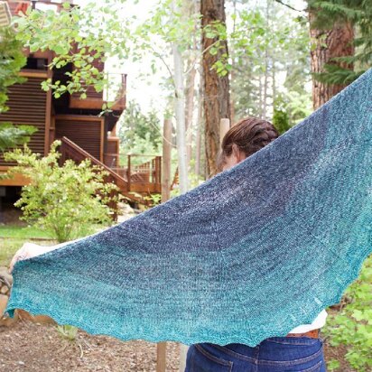 Aurelia Shawl