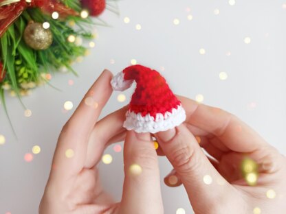 Mini santa claus deals hats