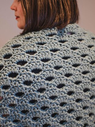 Shells Crochet Shawl
