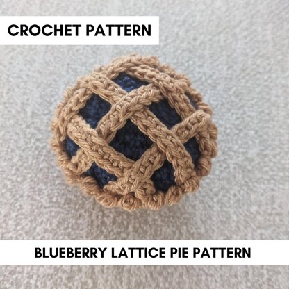 Crochet pumpkin pie pattern | Low sew crochet pie pattern with 2 sizes & decorating options | Amigurumi crochet pumpkin pie pattern