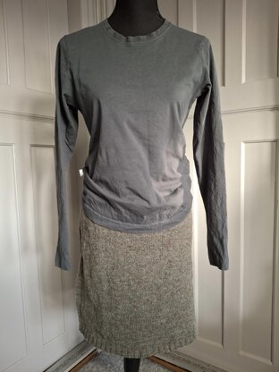 CARROL, a woollen skirt