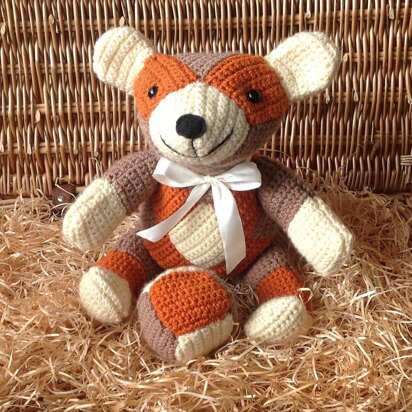 Crochet Autumn Square Bear