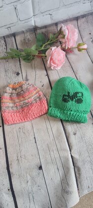 The reversible children hat in 12 sizes