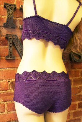 New Girly Knits Pattern “Pretty Little Knickers” Lace Lingerie Set