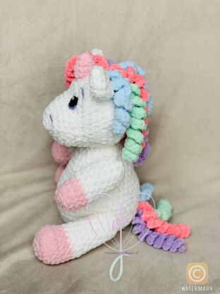 Unicorn plush amigurumi