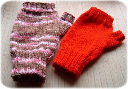 Basic fingerless mittens for lady or child