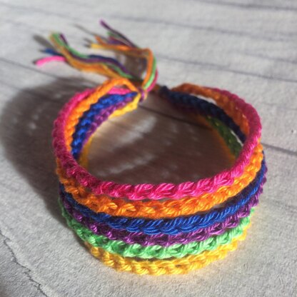 Crochet Bracelet for Complete Beginners Crochet pattern by Fiona Meade ...
