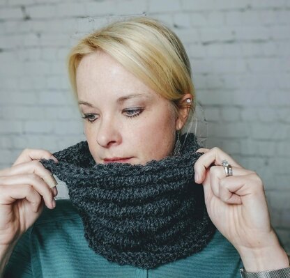 Pleated Cowl