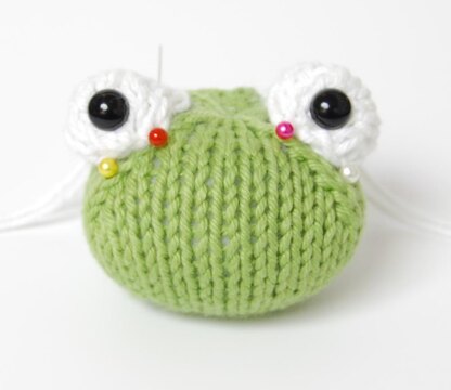 Knitted Frog Prince