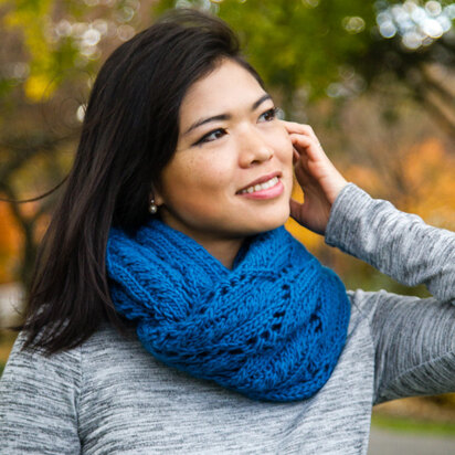 763 Blue Quartz Cowl - Knitting Pattern for Women in Valley Yarns Berkshire Bulky