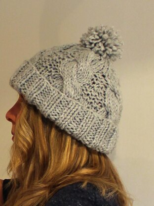 Storm Cable Pom-Pom Hat