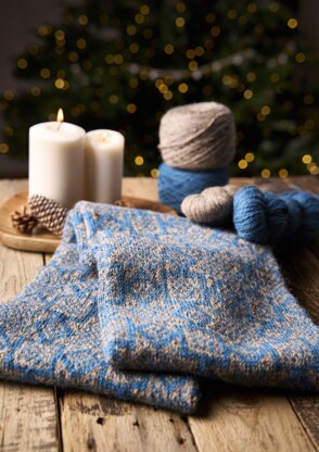 Bright Star Cowl in Rowan Moordale PDF