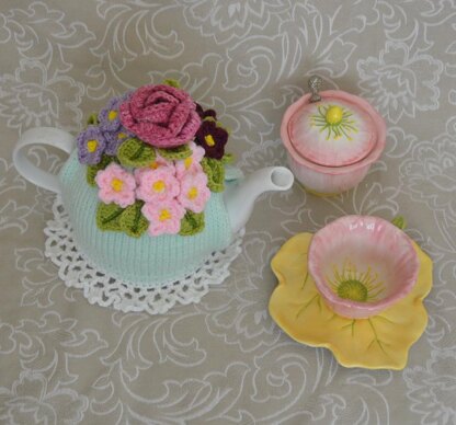 Violets & a Rose Tea Cosy