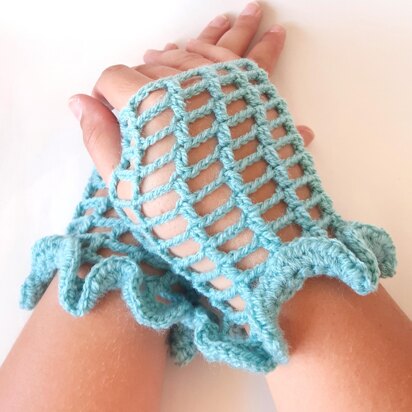 Nix lace crochet gloves