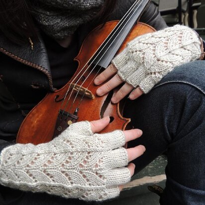 Fretless, Fingerless Lace Gloves - knitting pattern