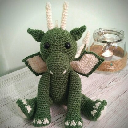 Denzel the Dragon - US Terminology - Amigurumi