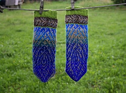 Peacock Feather Mittens