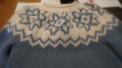 Snowflake pullover