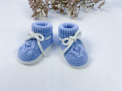 Baby booties discount crochet pattern uk