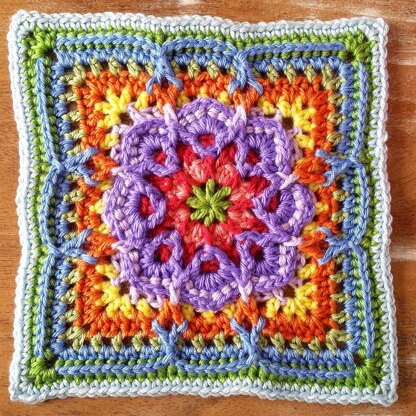 Small Granny Squares Blanket – Crochet Again