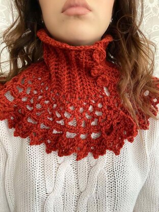 Scarlet's Lace Neckwarmer