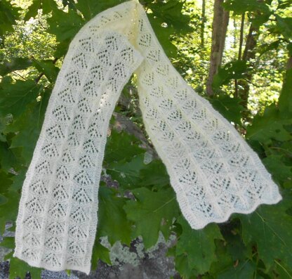 Rippling Candlesticks Scarf