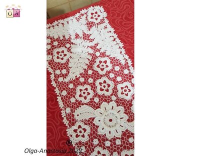 Irish crochet lace runner