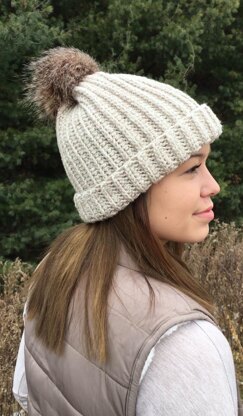 Ribbed Hat with Fur Pom Pom