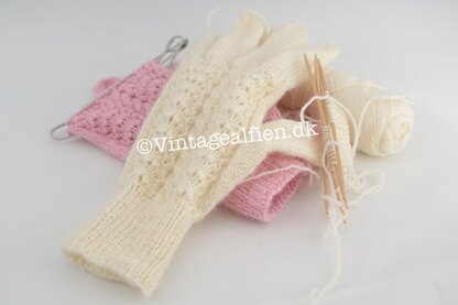 Vintage gloves: Isabelle