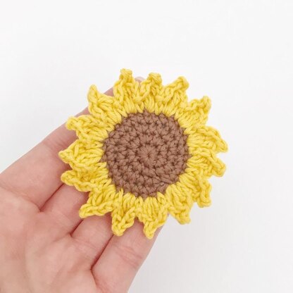 Sunflower crochet pattern keyring Amigurumi flower keychain Bag charm Crochet car mirror hanging