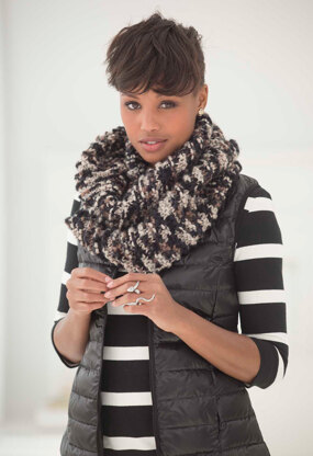 Camo Cowl in Lion Brand Wool-Ease Thick & Quick - L40026