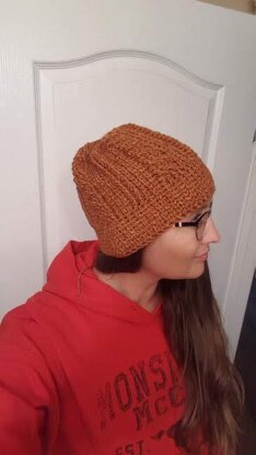 Daisy Cable Beanie