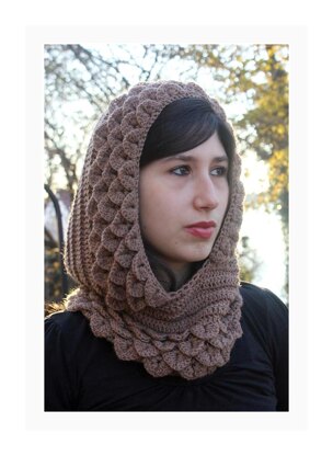 Marte, A Crocodile Stitch Hood