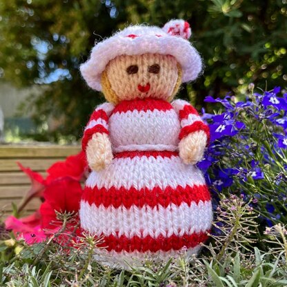 Christmas Doll Knitting Pattern - Toy Knitting Pattern