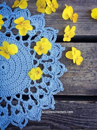 Summer Skies Doily Written Pattern
