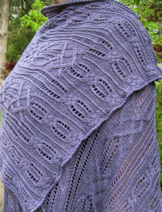 Hookset Cable Lace Shawl