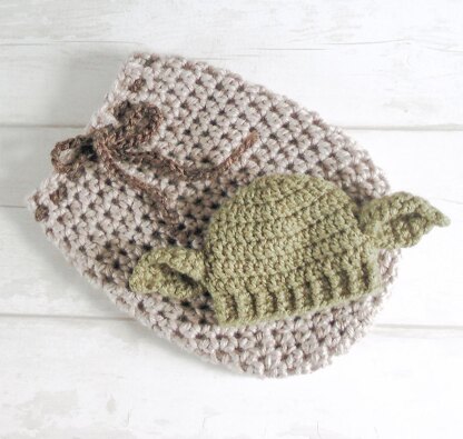 Star Wars Yoda Swaddle Sack and Hat Crochet pattern by You Crochet