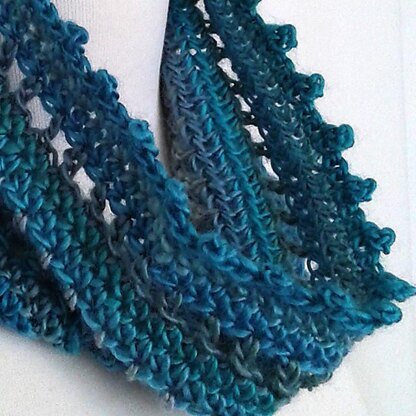 Picot Edge Mini Cowl