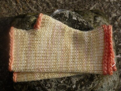 Natur-ally Simple DK Fingerless Gloves