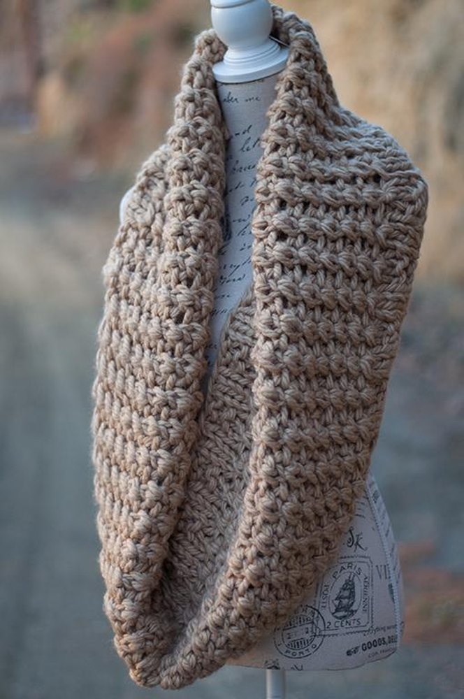 Large Yarn Chunky Infinity Scarf – shop alondra boutique