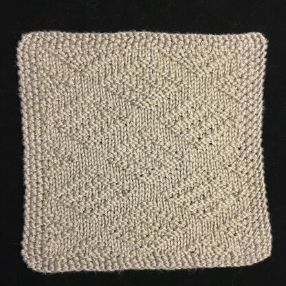 Dotted Diamonds Washcloth