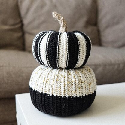 The Cozy Knot Pumpkin