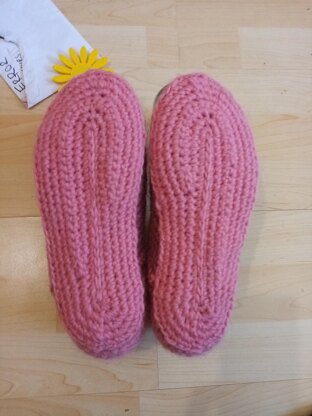 Womens slippers